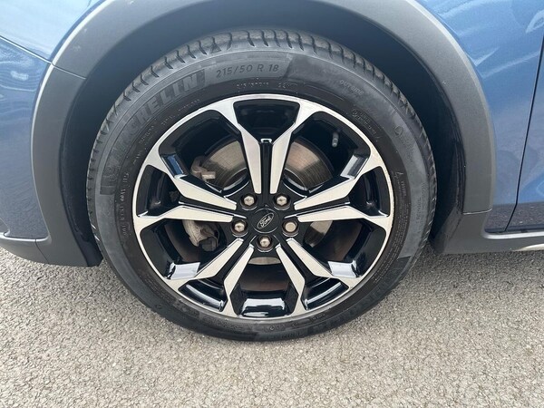 Used Ford Focus 2021 for sale - 76198447: Photo 6