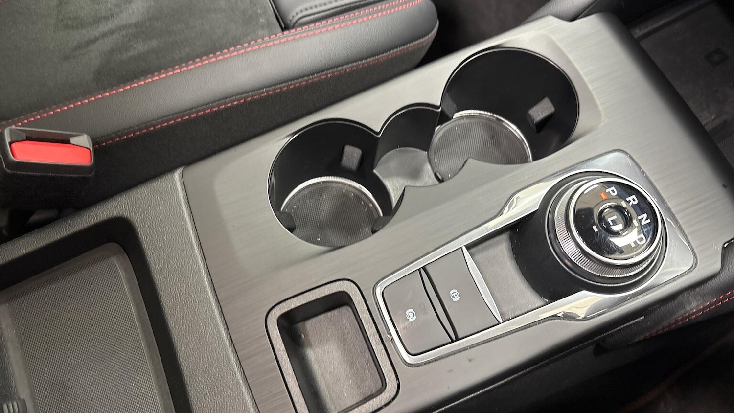 Used Ford Kuga 2025 for sale - 76918936: Photo 29