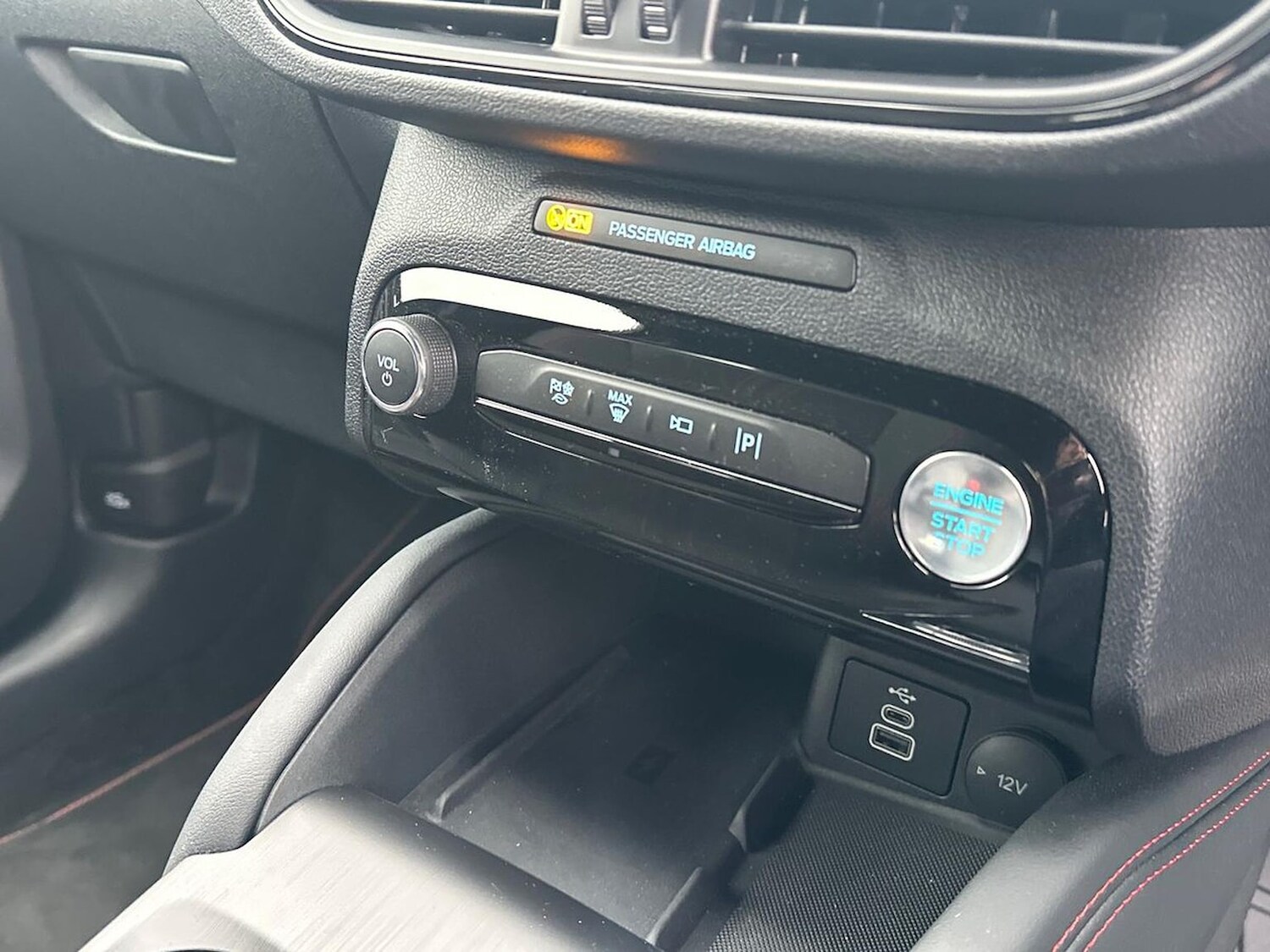 Used Ford Kuga 2024 for sale - 78194668: Photo 14