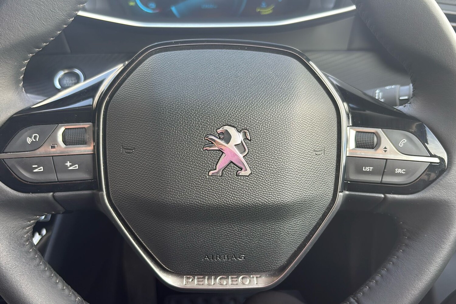 Used Peugeot E-2008 2022 for sale - 76036458: Photo 20