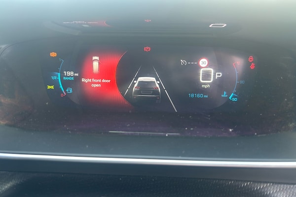 Used Peugeot 2008 2021 for sale - 76036452: Photo 19