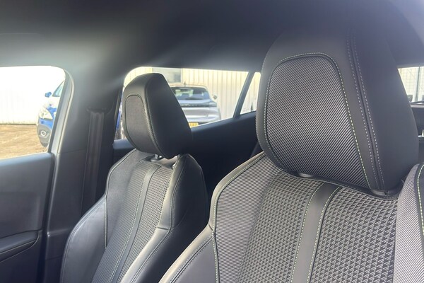Used Peugeot 2008 2021 for sale - 76036452: Photo 30