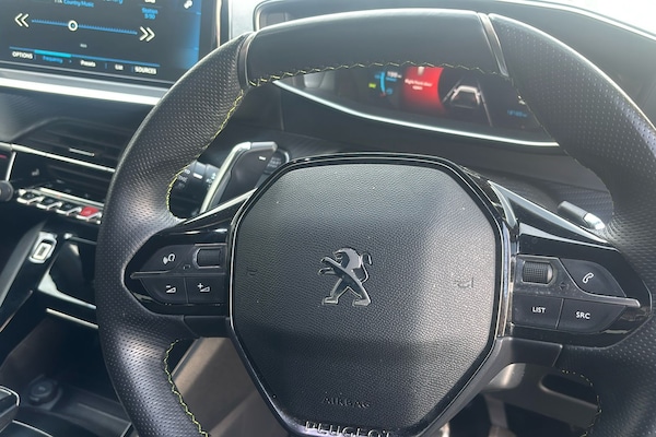 Used Peugeot 2008 2021 for sale - 76036452: Photo 37