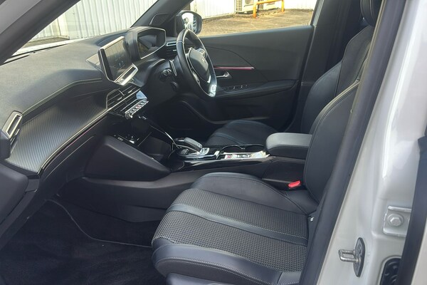 Used Peugeot 2008 2021 for sale - 76036452: Photo 3