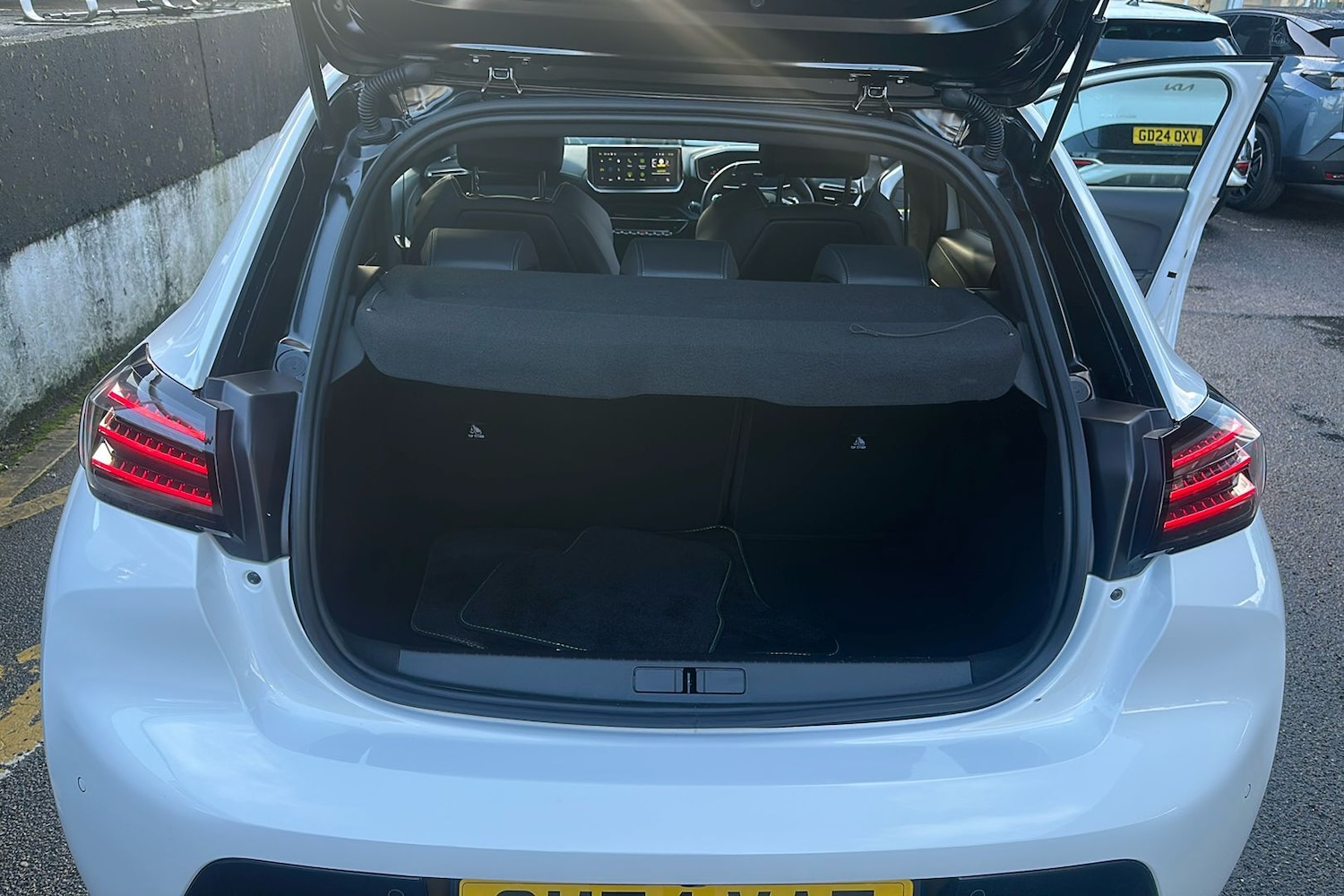 Used Peugeot 208 2024 for sale - 77395104: Photo 27