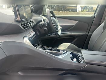 Used Peugeot 5008 2023 for sale - 79823438: Photo
