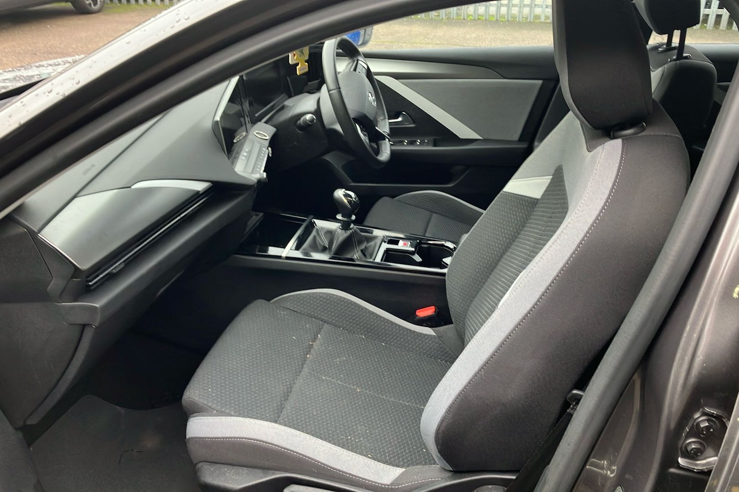 Used Vauxhall Astra 2023 for sale - 77012226: Photo 3