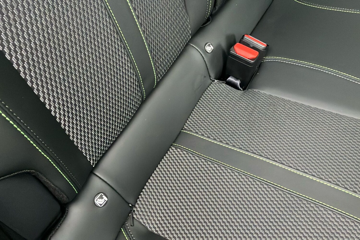 Used Peugeot E-2008 2023 for sale - 76268105: Photo 49