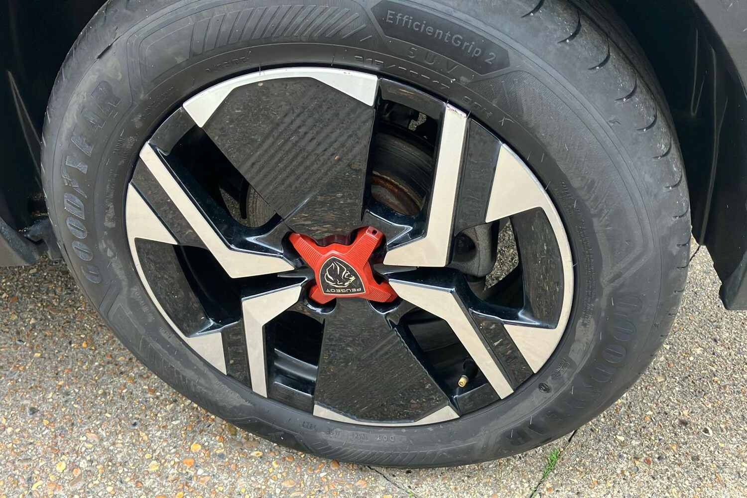 Used Peugeot E-2008 2023 for sale - 76268105: Photo 54