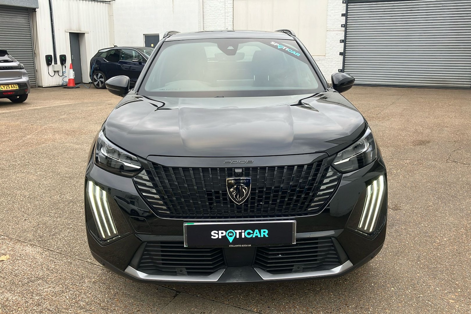 Used Peugeot E-2008 2023 for sale - 76268105: Photo 8