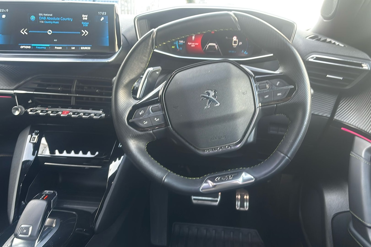 Used Peugeot 2008 2021 for sale - 76411514: Photo 13