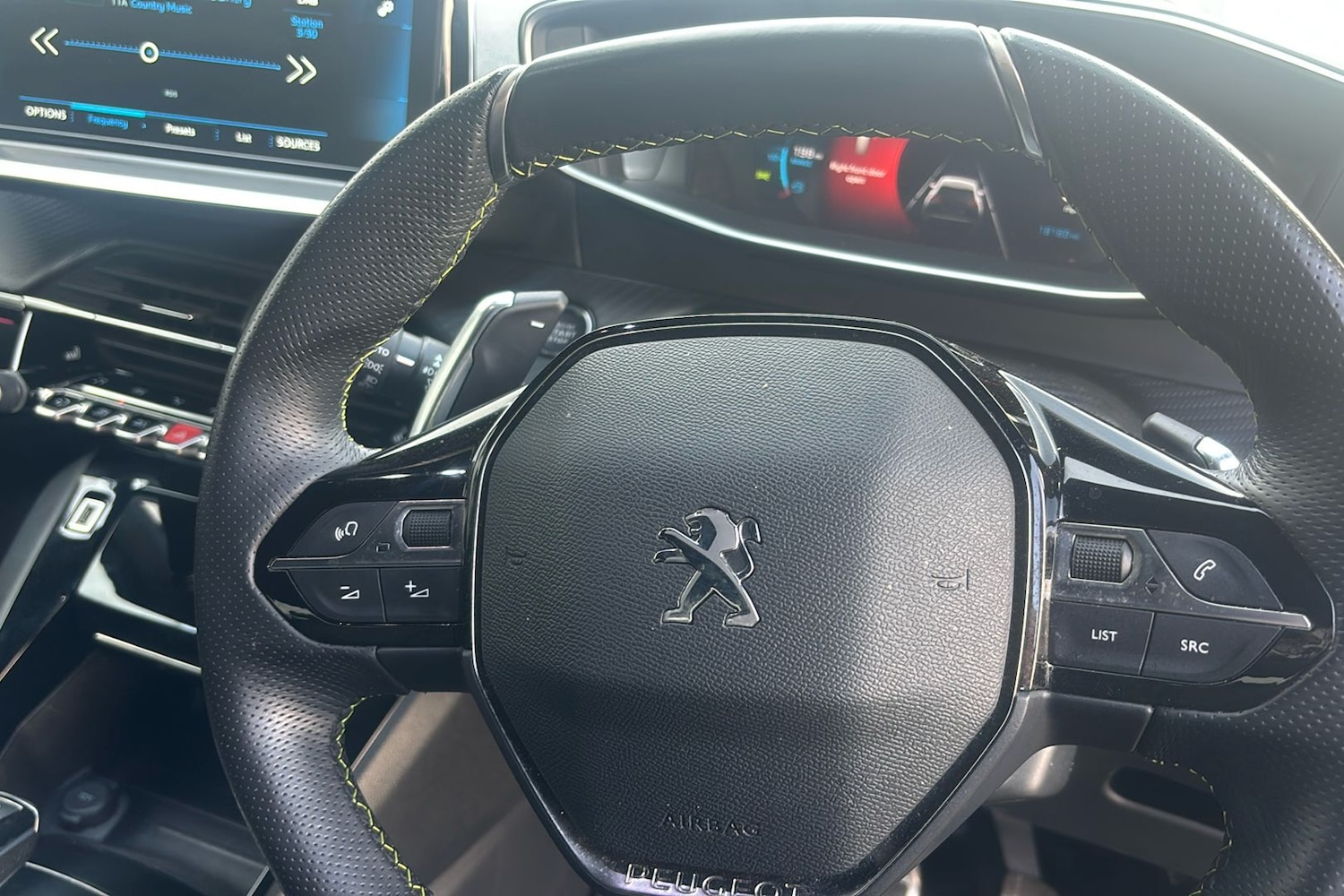 Used Peugeot 2008 2021 for sale - 76411514: Photo 37