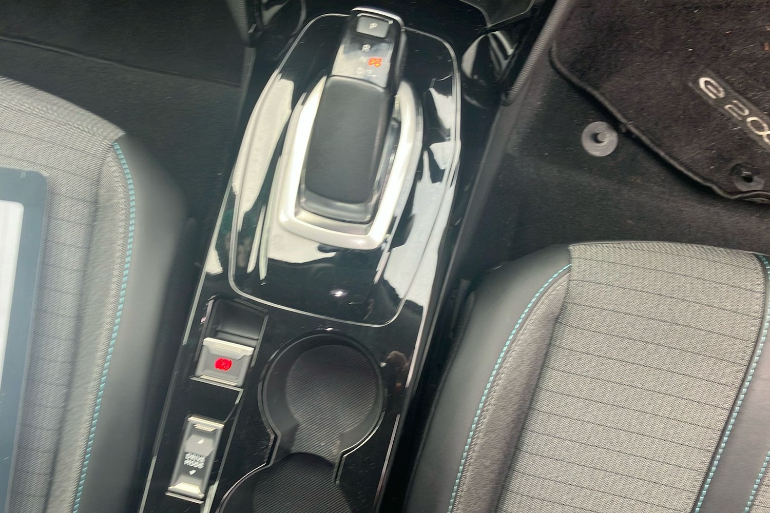 Used Peugeot 2008 2021 for sale - 77998138: Photo 38