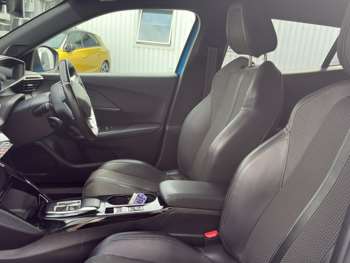 Used Peugeot E-2008 2023 for sale - 74999192: Photo