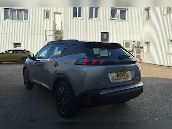 Used Peugeot E-2008 2021 for sale - 75643747: Photo 2