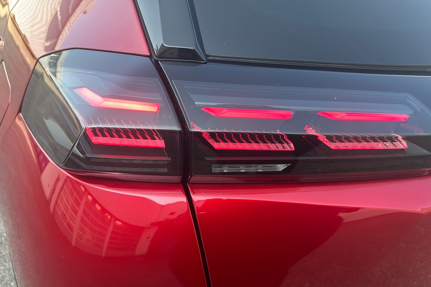 Used Peugeot E-2008 2025 for sale - 76330292: Photo 28