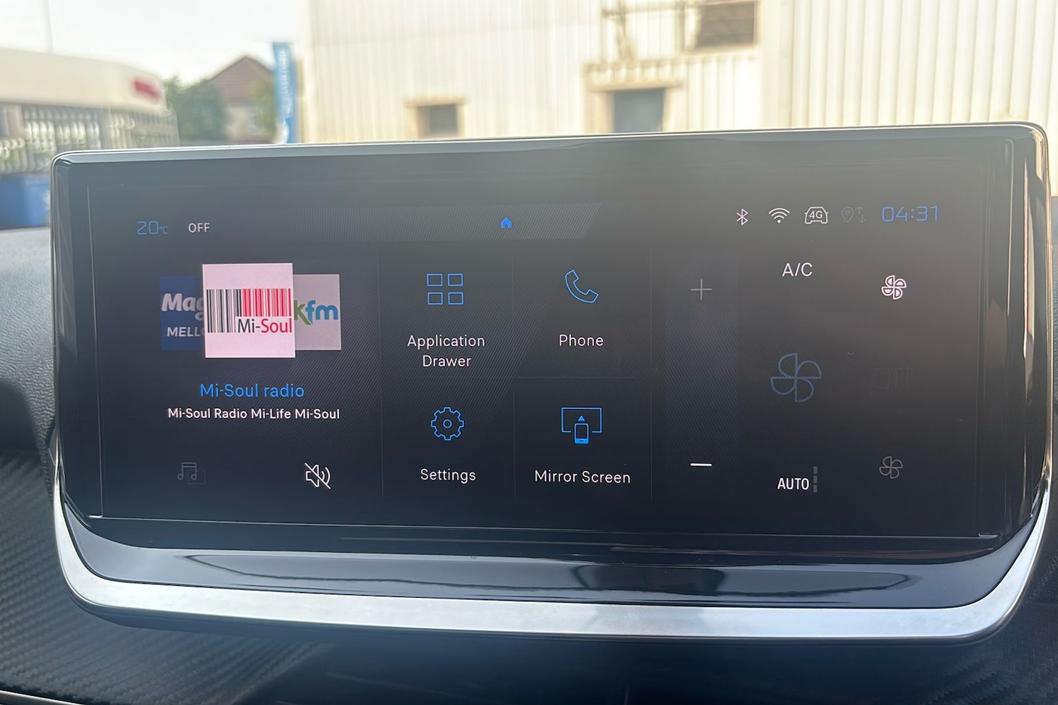 Used Peugeot E-2008 2025 for sale - 76330292: Photo 39