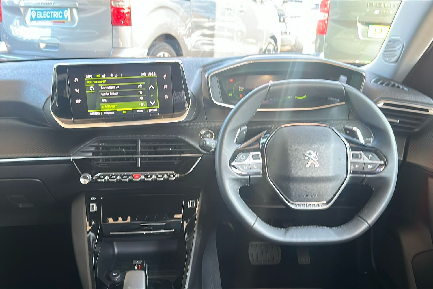 Used Peugeot 2008 2022 for sale - 76268102: Photo 11