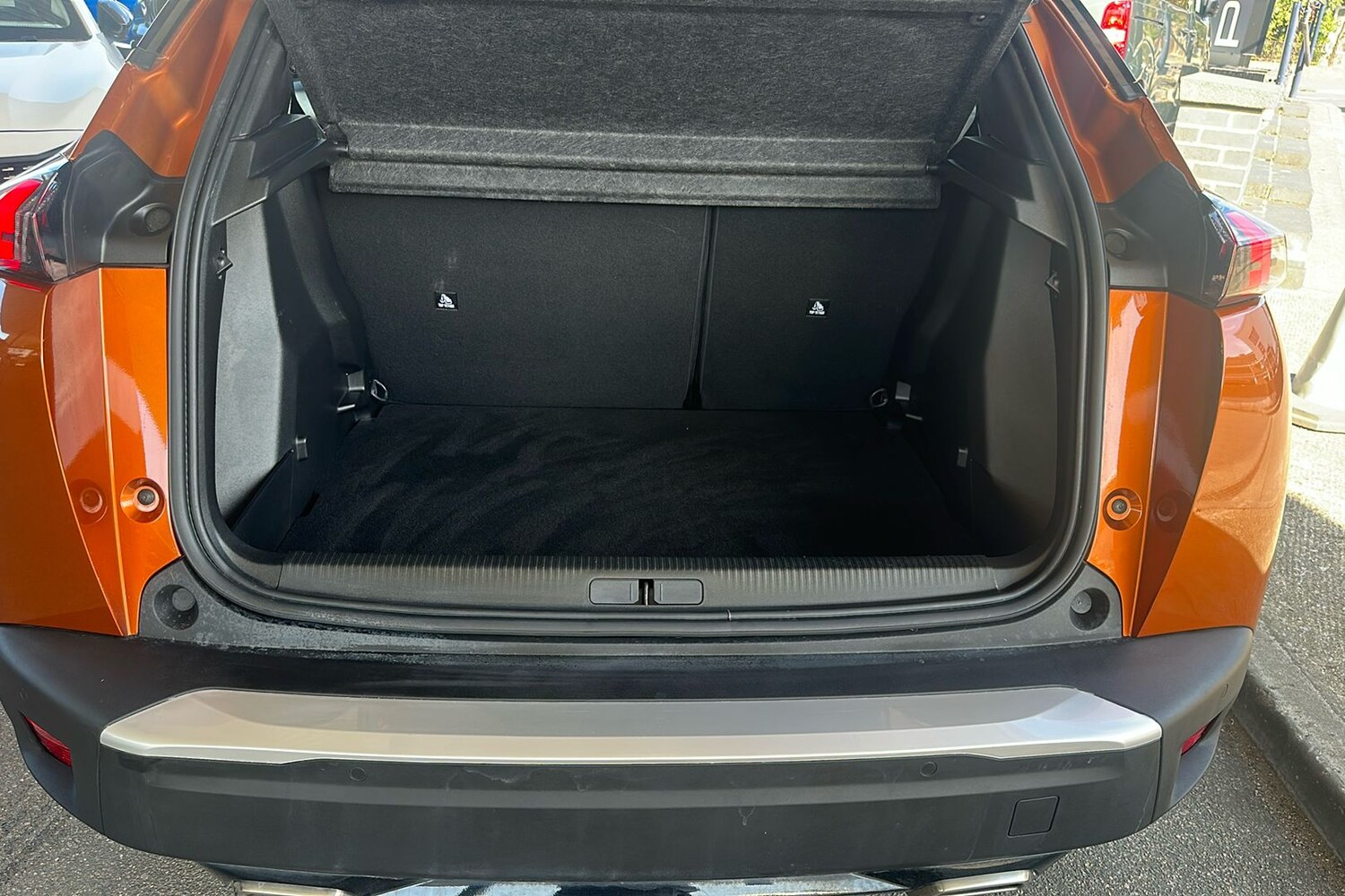 Used Peugeot 2008 2022 for sale - 76268102: Photo 12