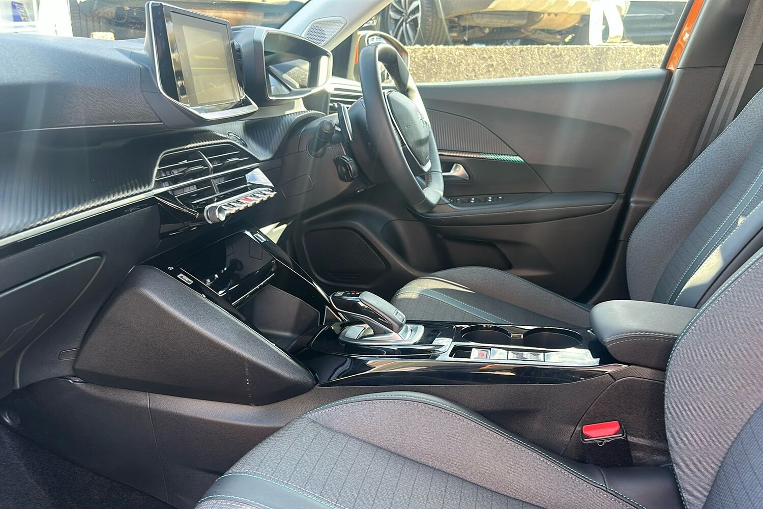 Used Peugeot 2008 2022 for sale - 76268102: Photo 3