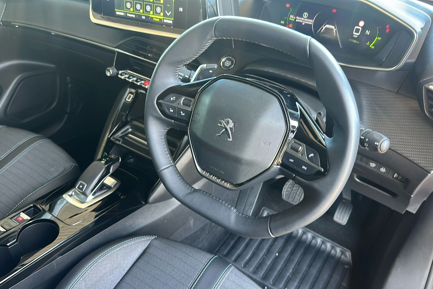 Used Peugeot 2008 2022 for sale - 76268102: Photo 33