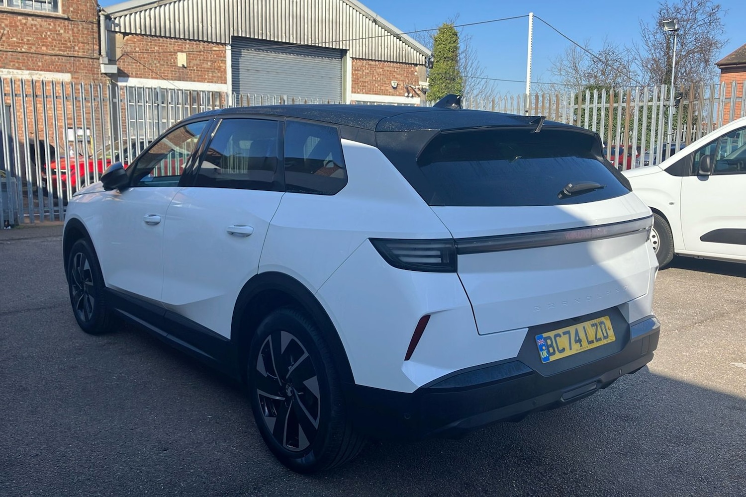 Used Vauxhall Grandland 2025 for sale - 77790069: Photo 2