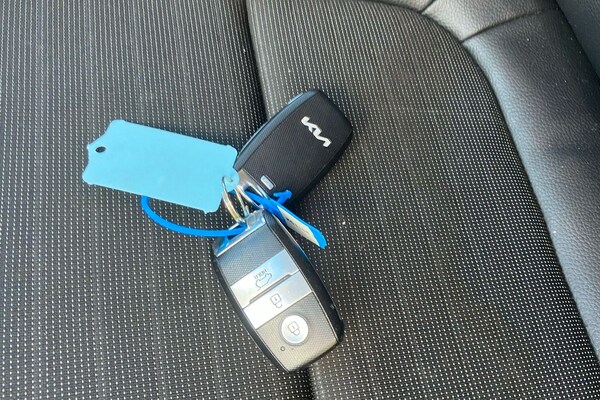 Used Kia Stonic 2022 for sale - 76006547: Photo 44