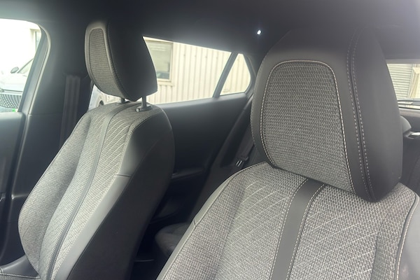Used Peugeot 2008 2025 for sale - 75457264: Photo 30
