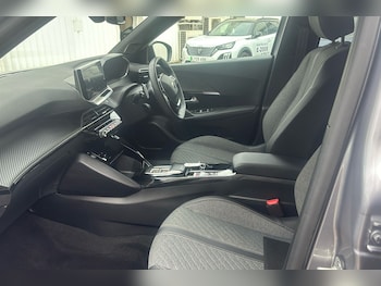 Used Peugeot 2008 2025 for sale - 75457264: Photo