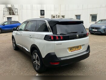 Used Peugeot 5008 2023 for sale - 78956180: Photo