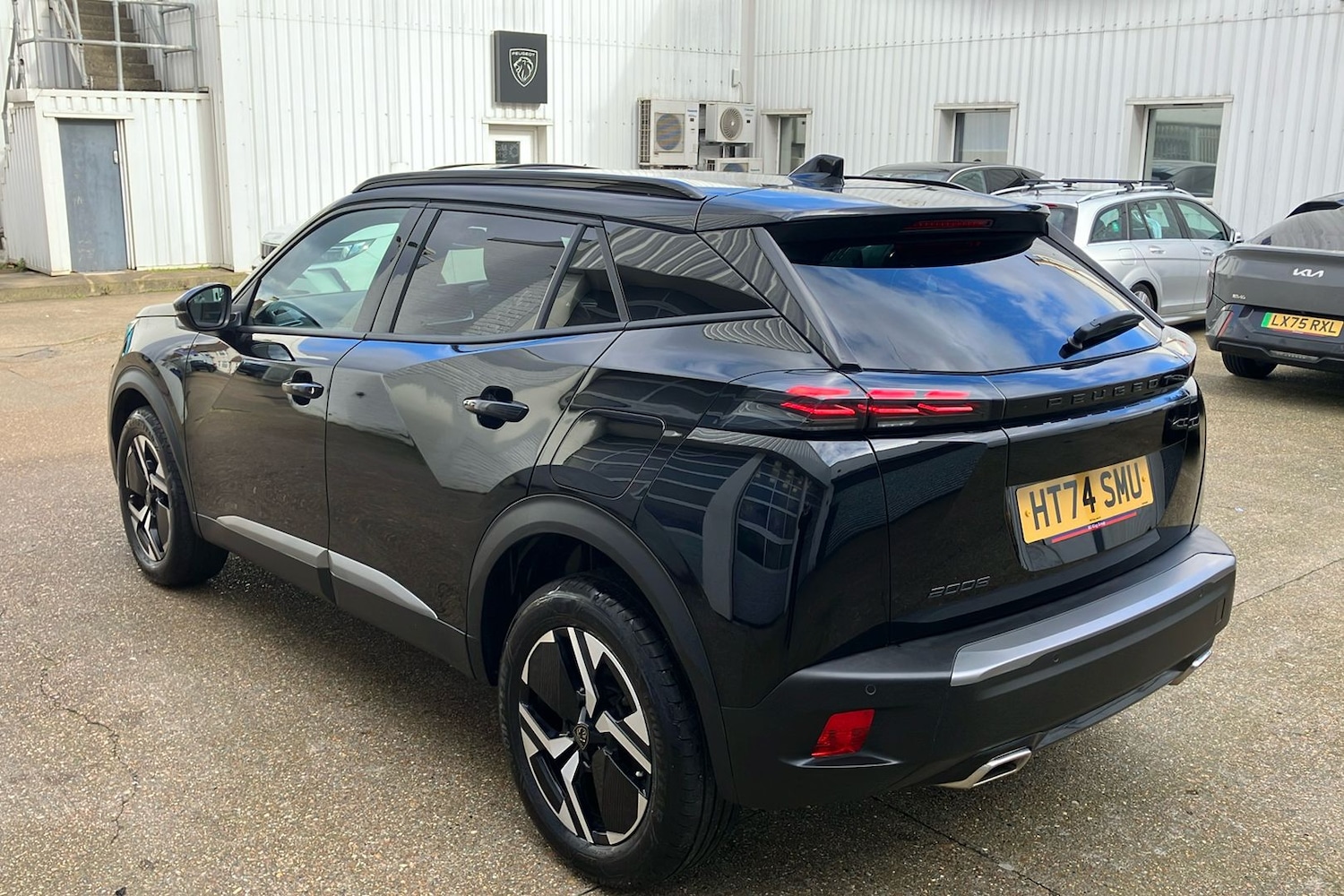 Used Peugeot 2008 2025 for sale - 77461075: Photo 2