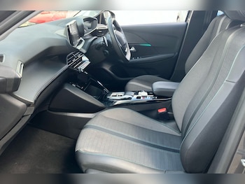Used Peugeot 208 2023 for sale - 79450831: Photo