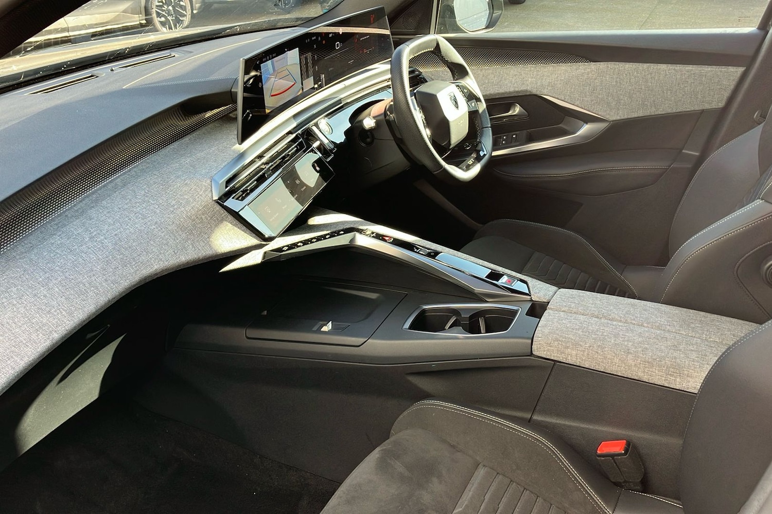 Used Peugeot 3008 2024 for sale - 77968315: Photo 3