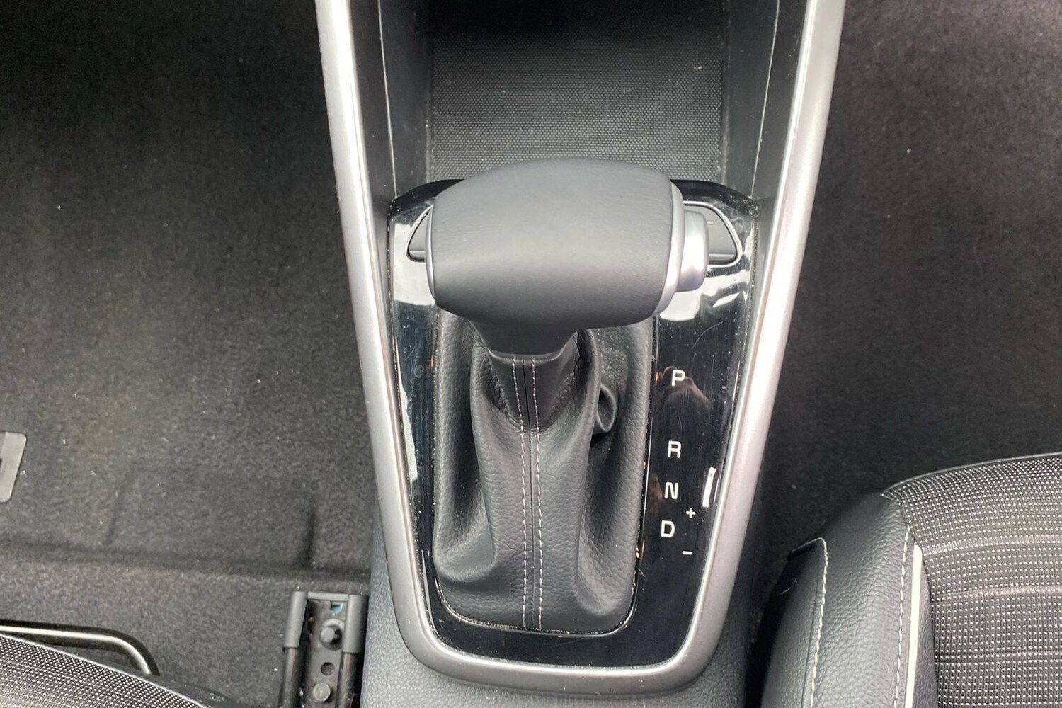 Used Kia Stonic for sale - 77766222: Photo 17