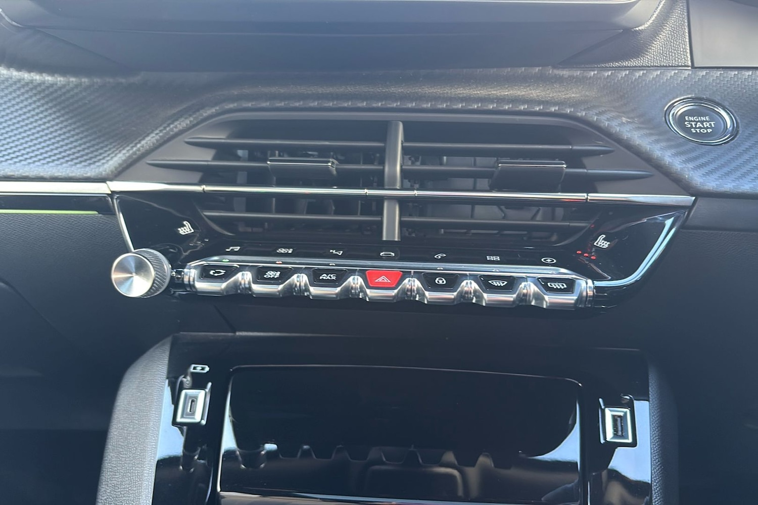 Used Peugeot 2008 2021 for sale - 76719791: Photo 15