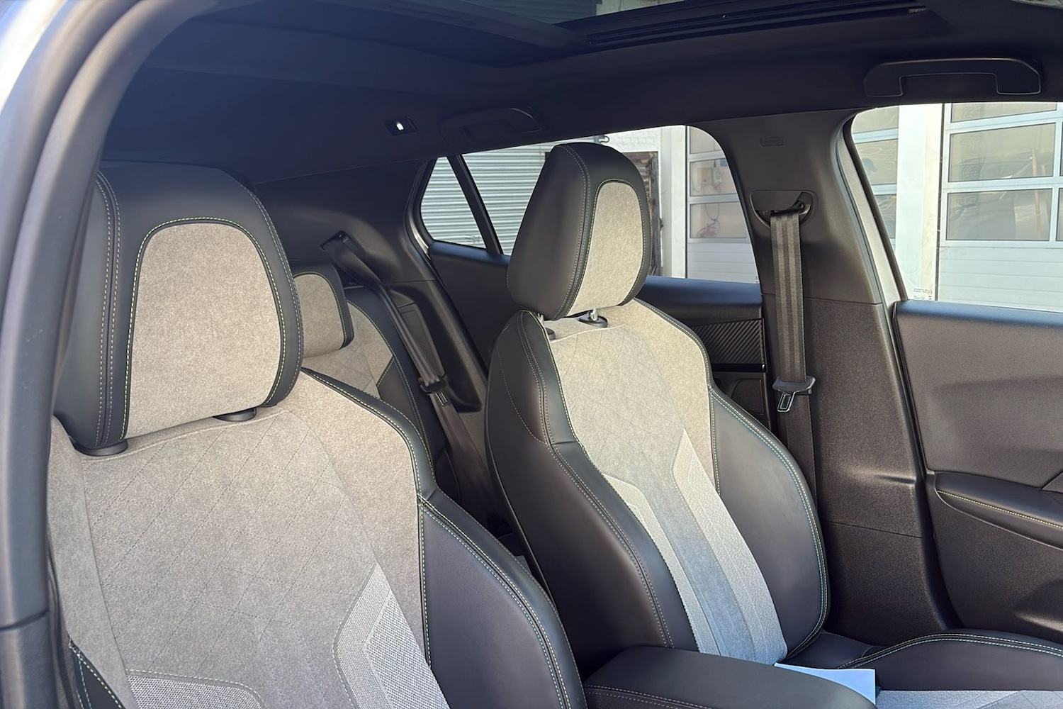 Used Peugeot 2008 2021 for sale - 76719791: Photo 30