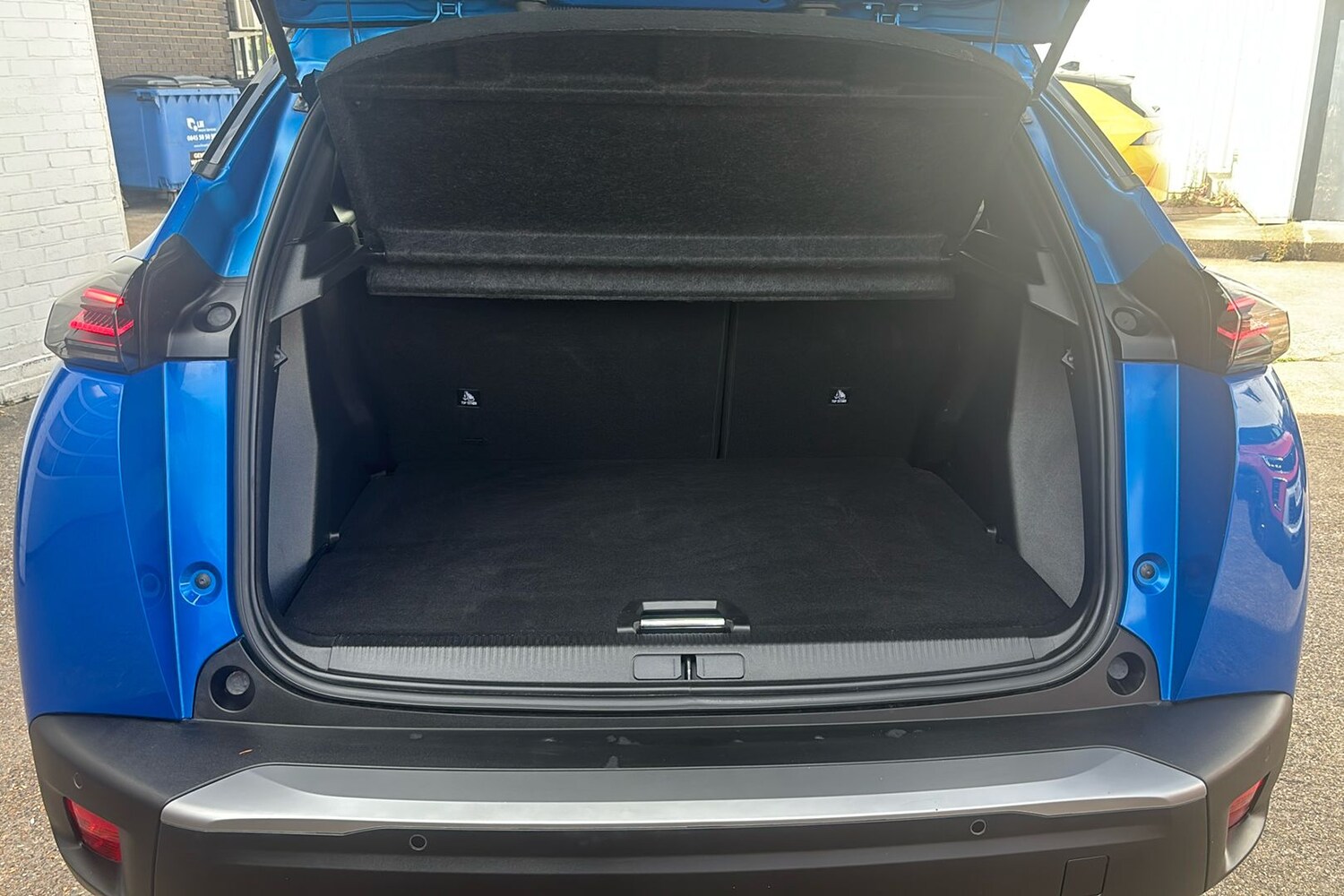 Vehicle 27