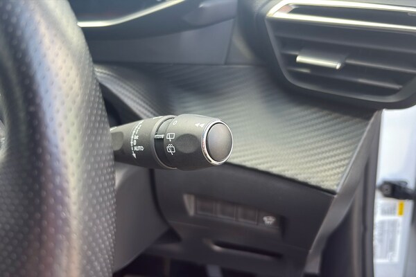Used Peugeot 2008 2024 for sale - 75266053: Photo 21