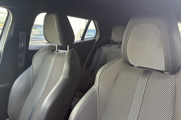 Used Peugeot 2008 2024 for sale - 75266053: Photo 30