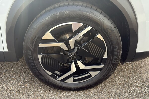 Used Peugeot 2008 2024 for sale - 75266053: Photo 9