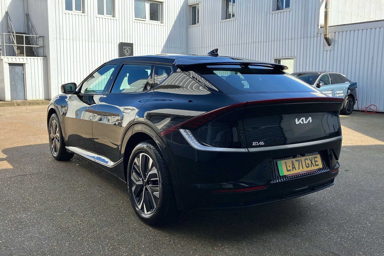 Used Kia EV6 2022 for sale - 77998141: Photo 2