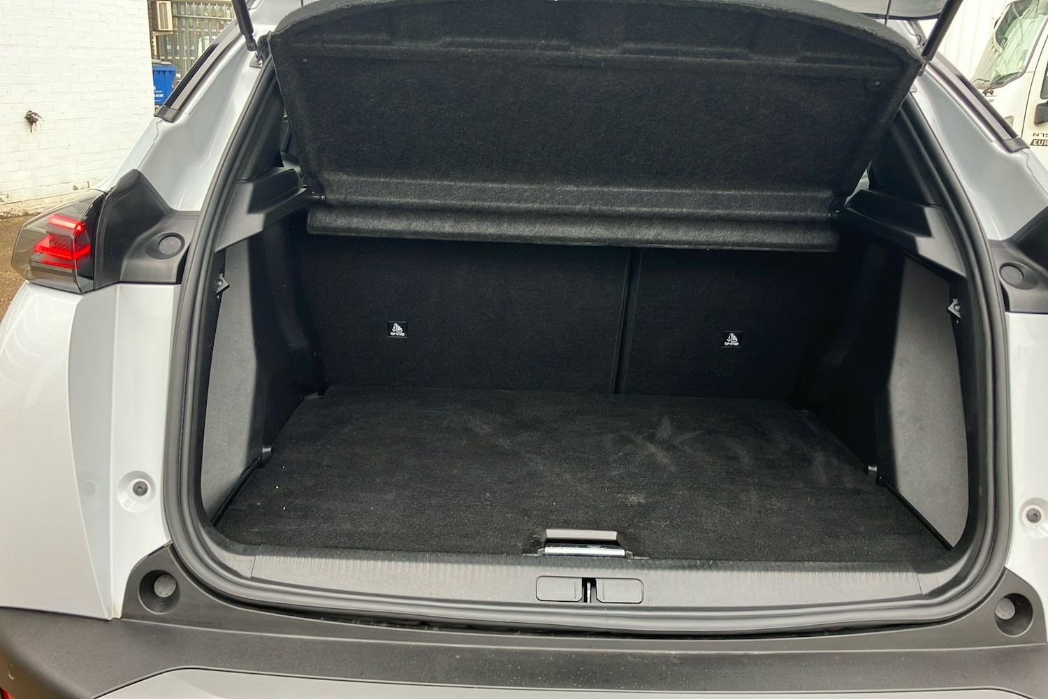 Vehicle 27
