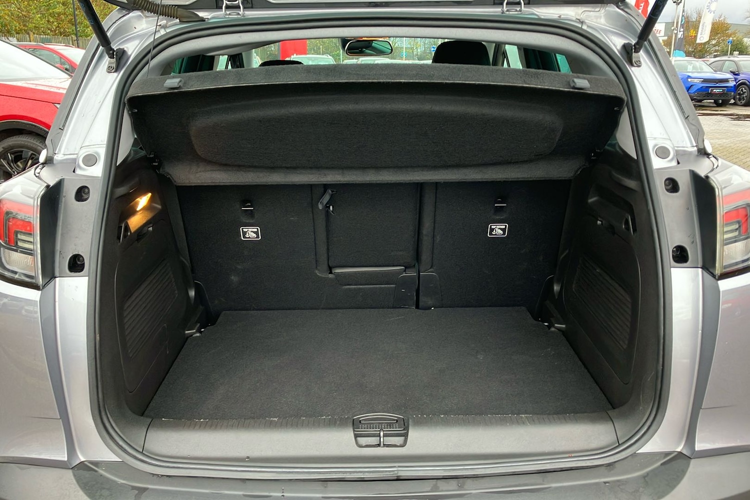 Used Vauxhall Crossland 2022 for sale - 76665989: Photo 12