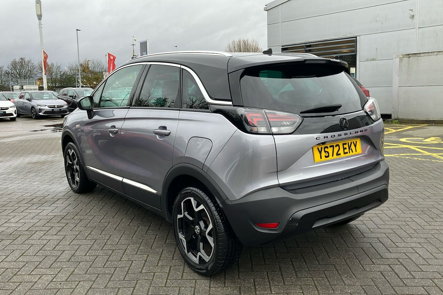 Used Vauxhall Crossland 2022 for sale - 76665989: Photo 2