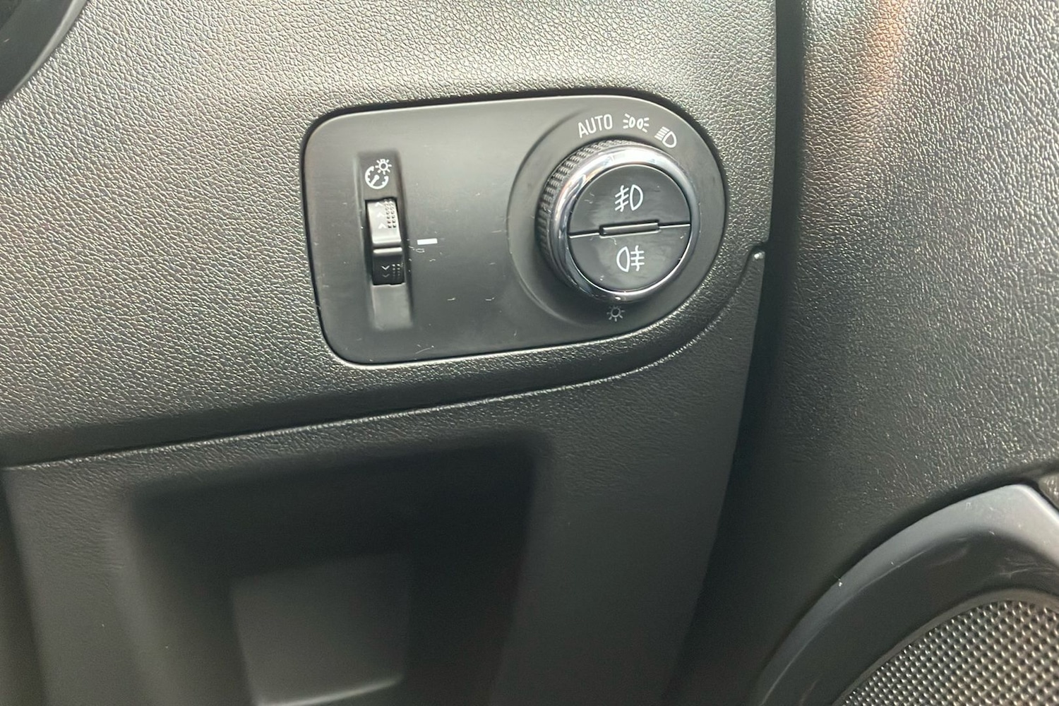 Used Vauxhall Crossland 2022 for sale - 76665989: Photo 21