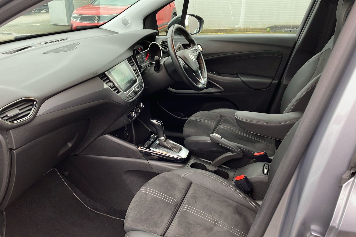 Used Vauxhall Crossland 2022 for sale - 76665989: Photo 3