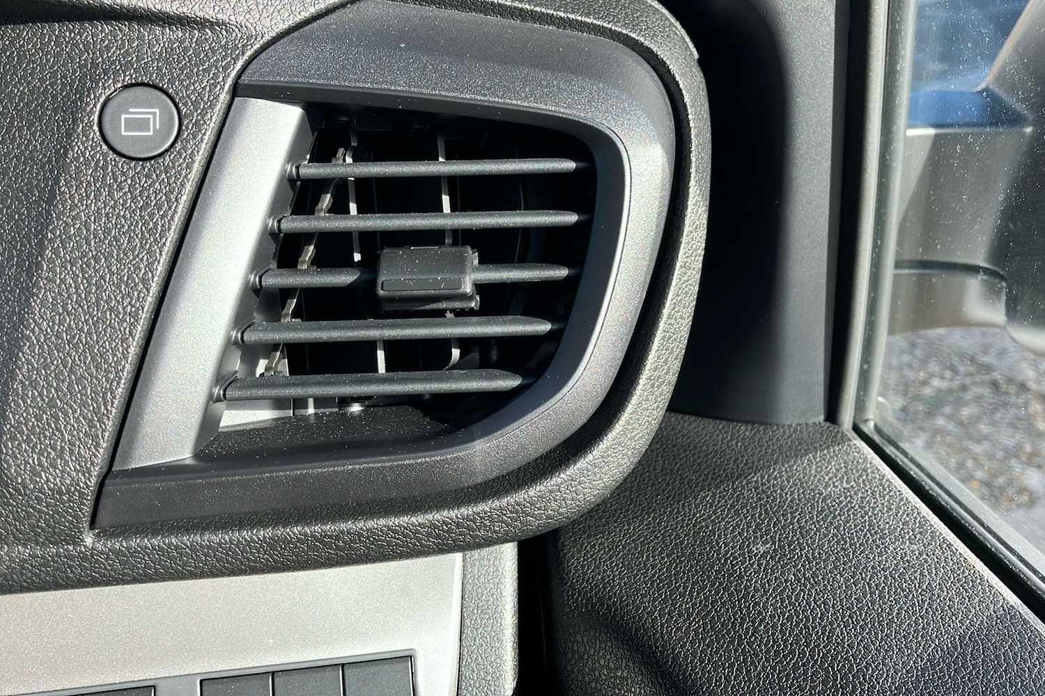 Used Peugeot e-Expert 2025 for sale - 76364284: Photo 17