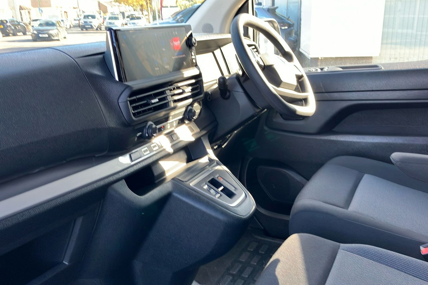 Used Peugeot e-Expert 2025 for sale - 76364284: Photo 3