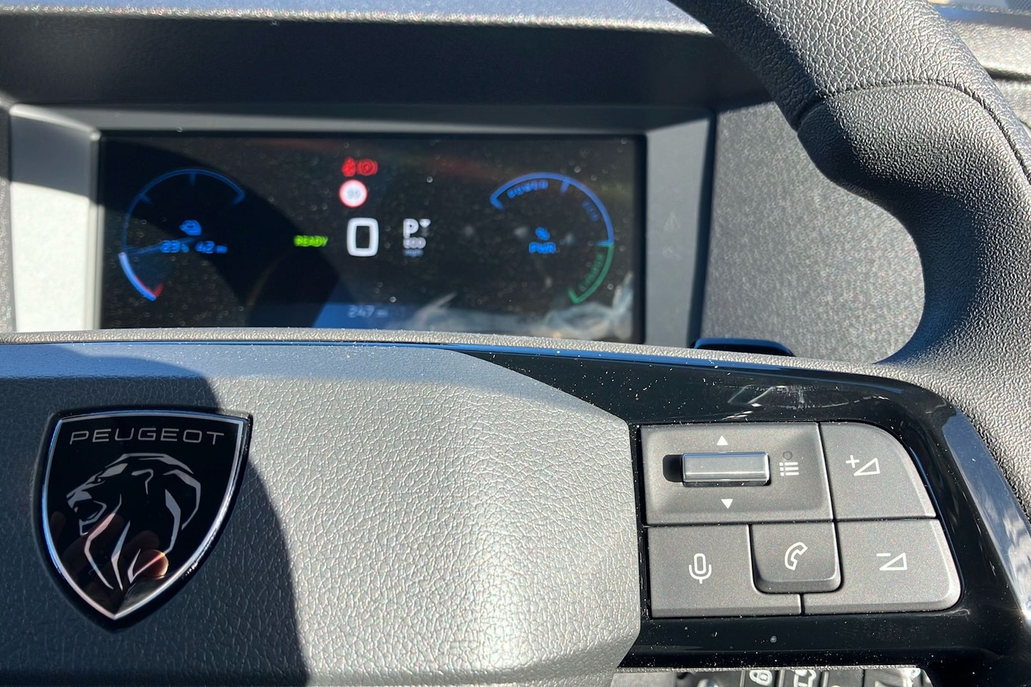 Used Peugeot e-Expert 2025 for sale - 76364284: Photo 37