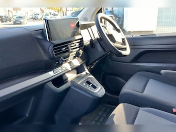 Used Peugeot e-Expert 2025 for sale - 76364284: Photo